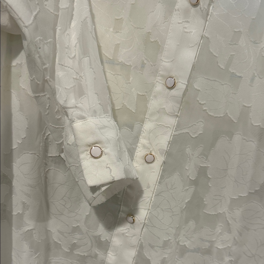 NWOT Ellen Tracy White Floral Blouse - Picture 4 of 8